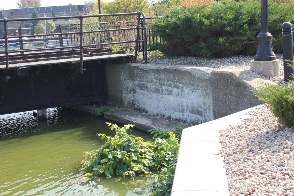 Shattuck Park Rail Bridge